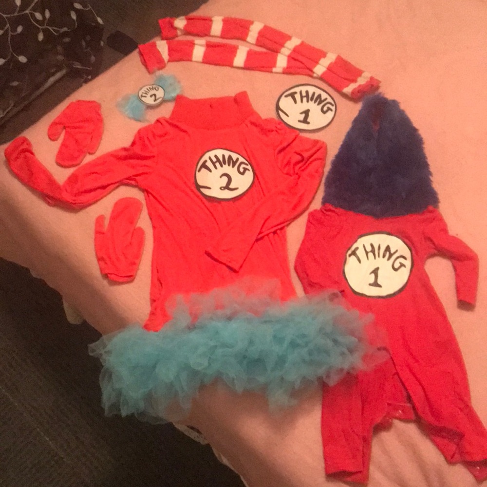 Matching mommy and me Thing and Thing 2 costume